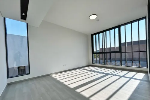 4 Bedrooms Villa in Robinia
