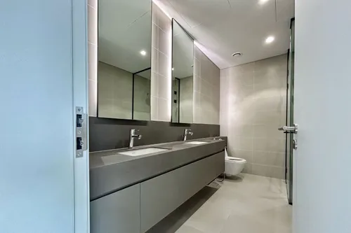 4 Bedrooms Villa in Robinia