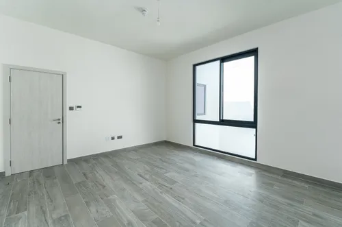5 Bedrooms Villa in Noya Luma