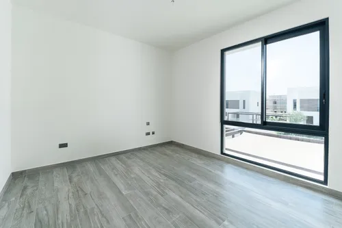 5 Bedrooms Villa in Noya Luma