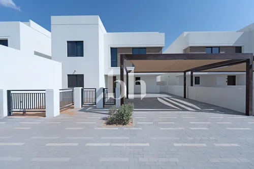 Family Friendly | Contemporary | Prime Location