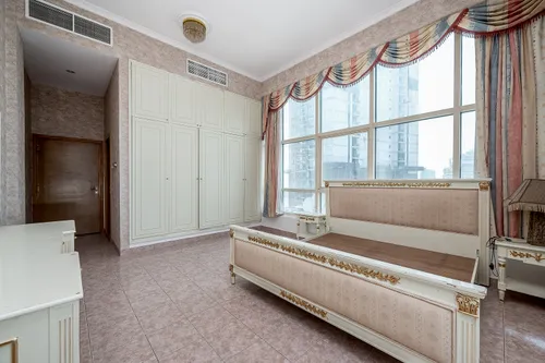 3 Bedrooms Apartment in Sarab Tower