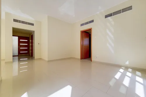 4 Bedrooms Villa in Al Tharwaniyah Community