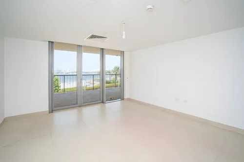 3 Bedrooms Townhouse in Building B