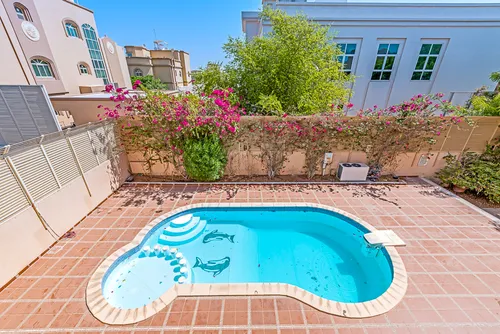 6 Bedrooms Villa in Khalifa City A Villas