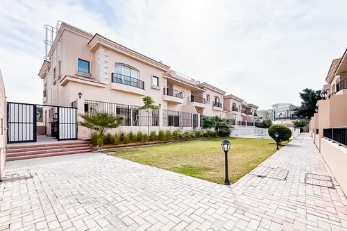 4 Bedrooms Villa in Al Safa 2 Villas