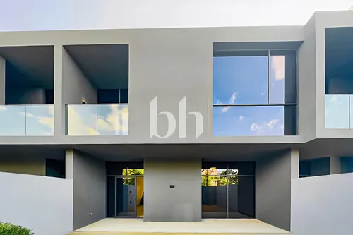 Freehold | 4BR Townhouse | Partial Payment Needed