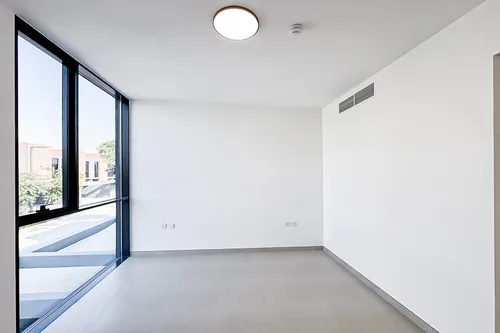 3 Bedrooms Townhouse in Robinia