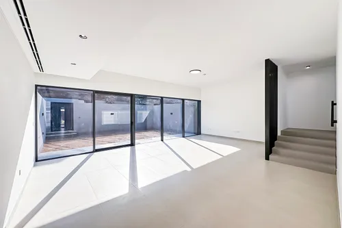 3 Bedrooms Townhouse in Robinia