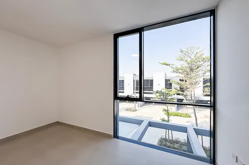 3 Bedrooms Townhouse in Robinia