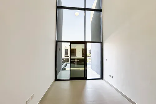 3 Bedrooms Townhouse in Robinia
