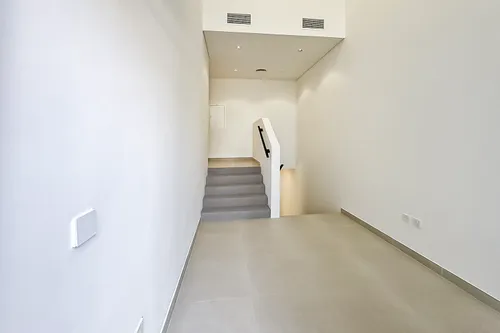3 Bedrooms Townhouse in Robinia