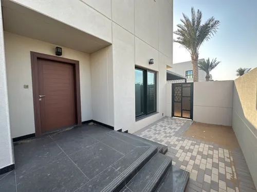 4 Bedrooms Townhouse in Sharjah Sustainable City