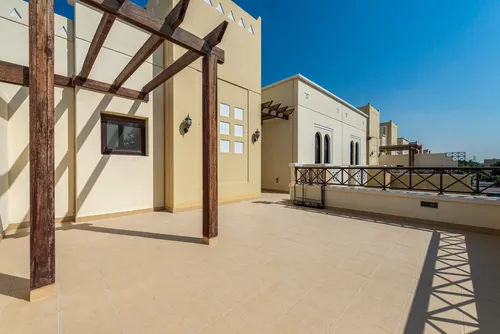 4 Bedrooms Villa in Al Naseem A