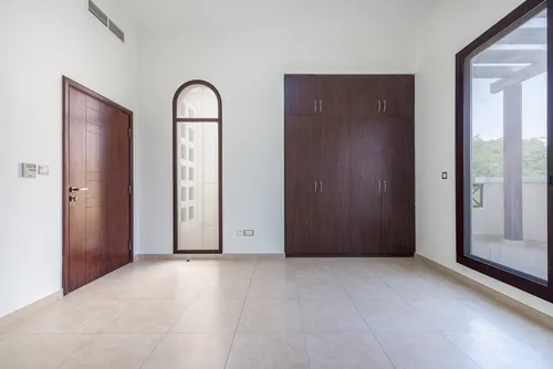 4 Bedrooms Villa in Al Naseem A