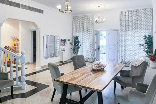 5 Bedrooms Villa in Jumeirah 3 Villas