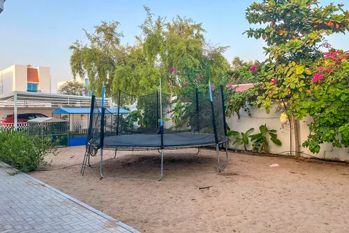 5 Bedrooms Villa in Jumeirah 3 Villas
