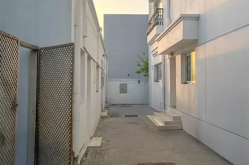 5 Bedrooms Villa in Jumeirah 3 Villas