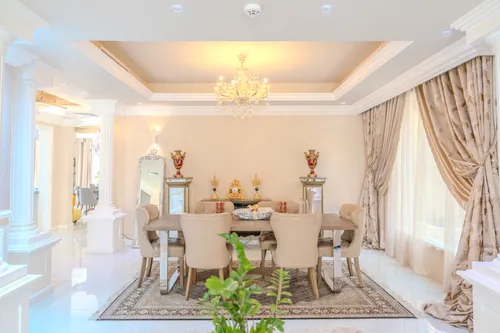 5 Bedrooms Villa in Narjis