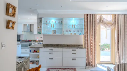 5 Bedrooms Villa in Narjis