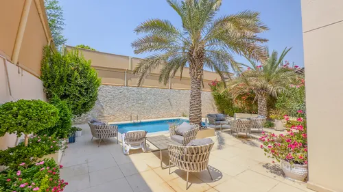 5 Bedrooms Villa in Narjis