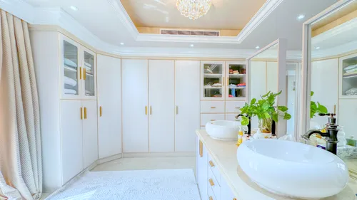 5 Bedrooms Villa in Narjis