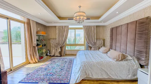 5 Bedrooms Villa in Narjis