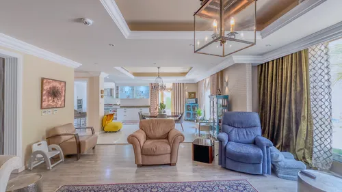 5 Bedrooms Villa in Narjis