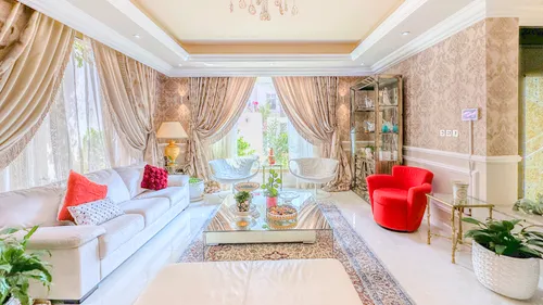 5 Bedrooms Villa in Narjis