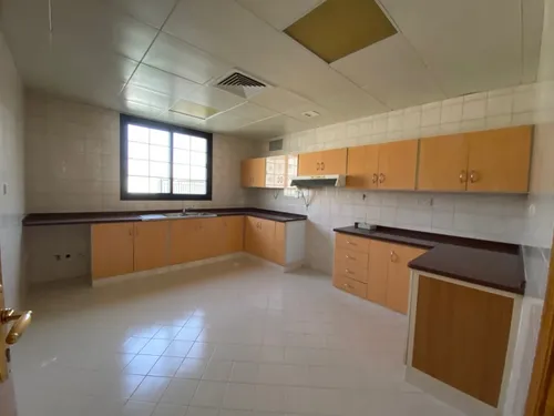 3 Bedrooms Villa in Mirdif Villas