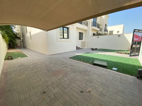 3 Bedrooms Villa in Mirdif Villas