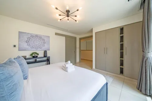2 Bedrooms Apartment in The Lofts Podium