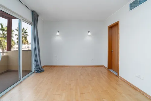 4 Bedrooms Townhouse in Hemaim Community