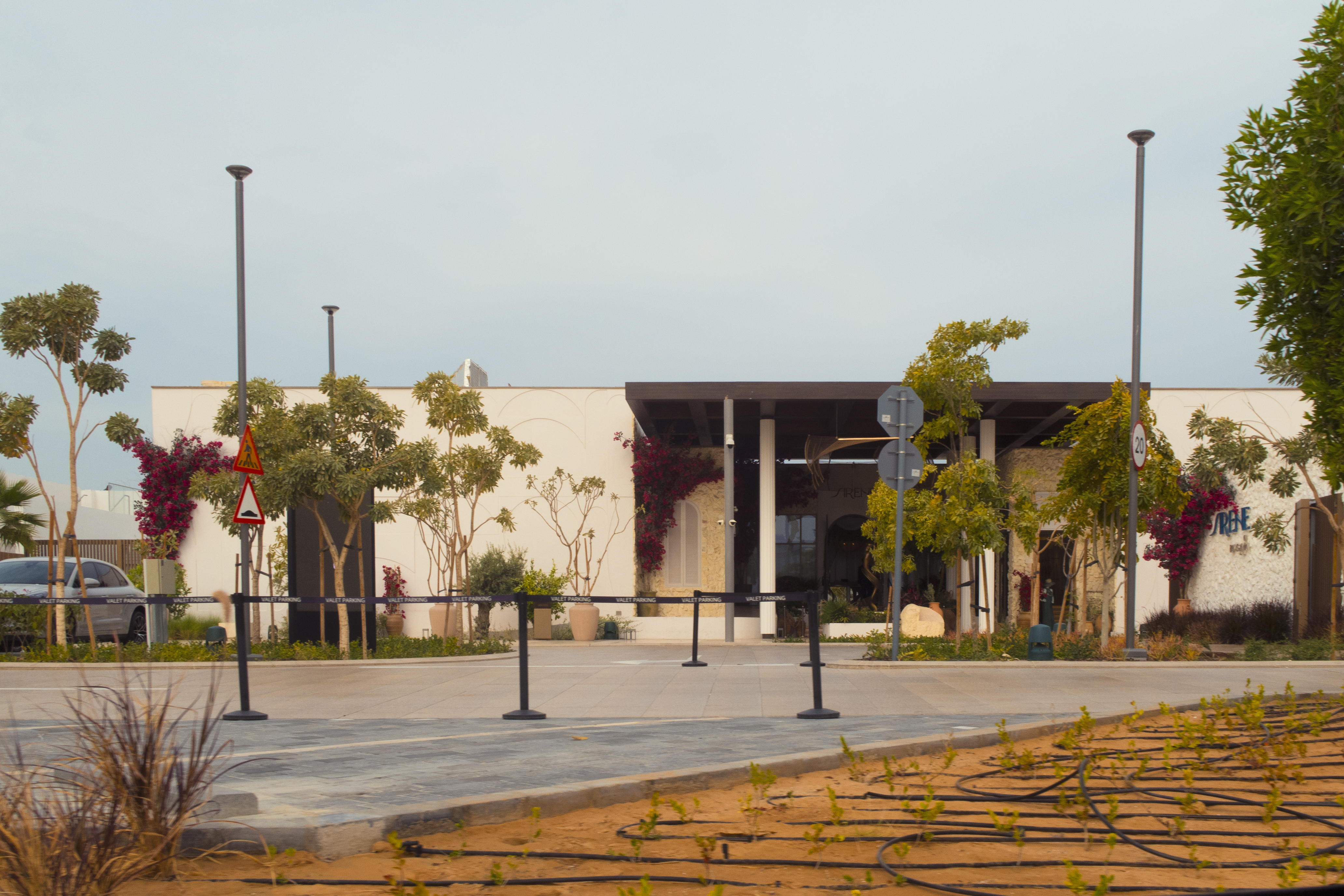  Land in La Mer South Island