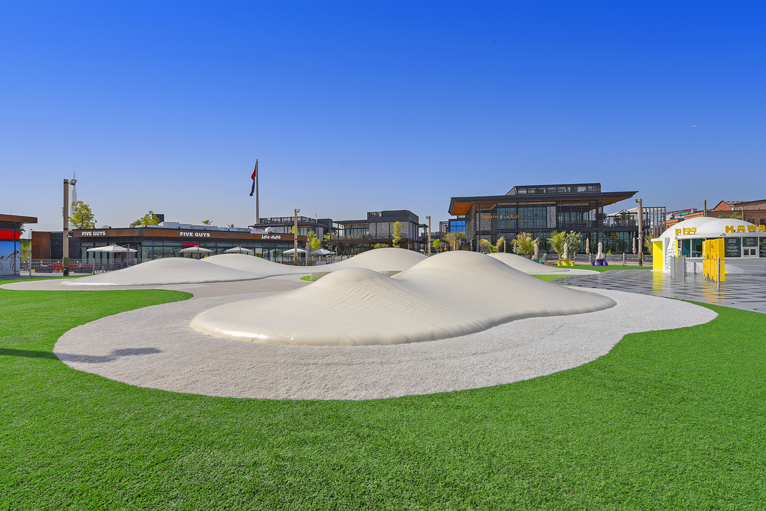  Land in La Mer South Island