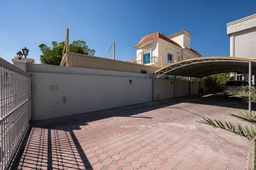 4 Bedrooms Villa in Al Barsha South 2