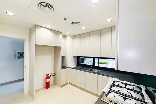 4 Bedrooms Townhouse in Robinia