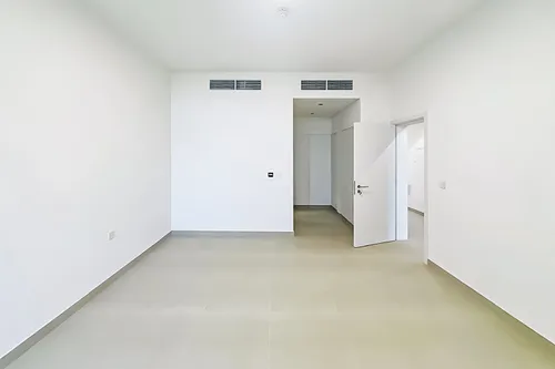 4 Bedrooms Townhouse in Robinia
