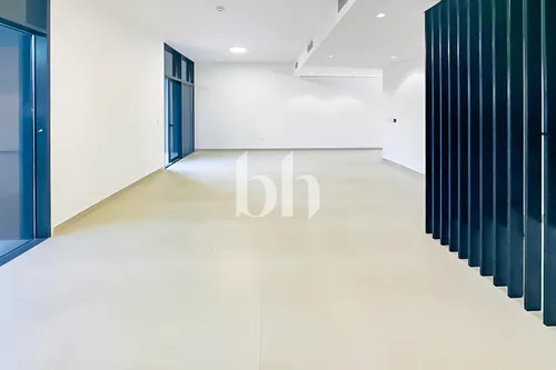 Freehold 4BR Townhouse | Ready to move in
