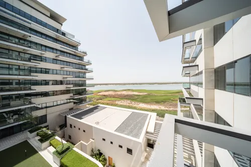2 Bedrooms Apartment in Mayan 3