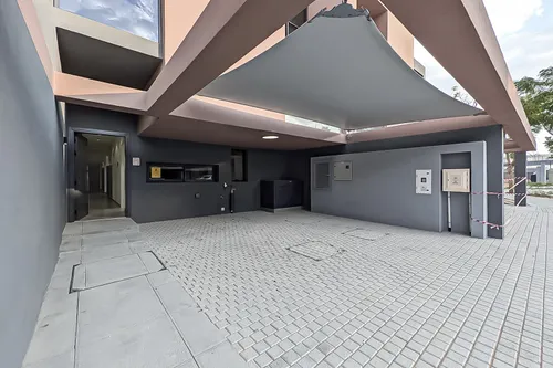 2 Bedrooms Townhouse in Azalea