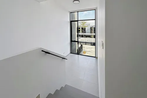 4 Bedrooms Townhouse in Robinia