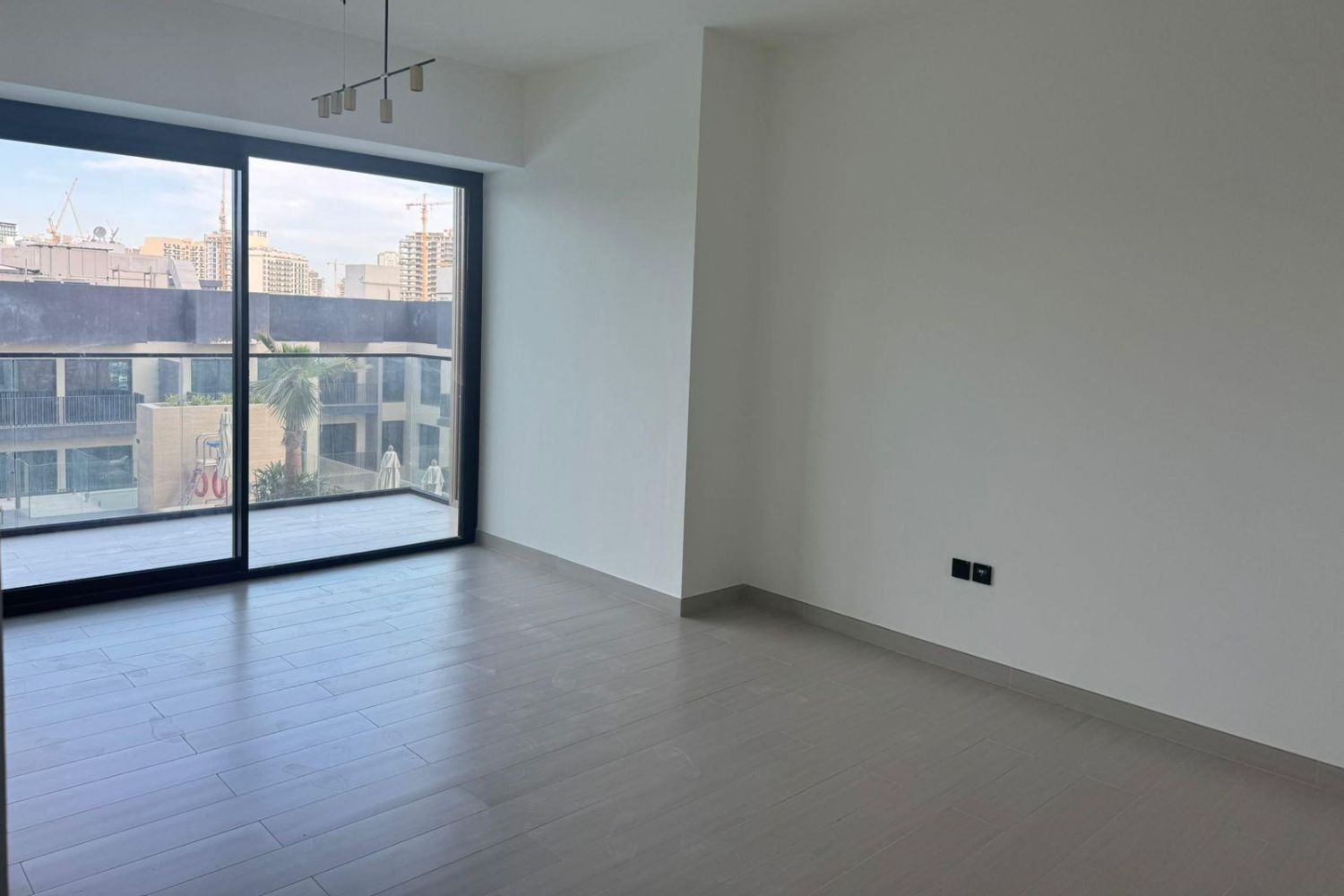 2 Bedrooms Apartment in Binghatti Orchid