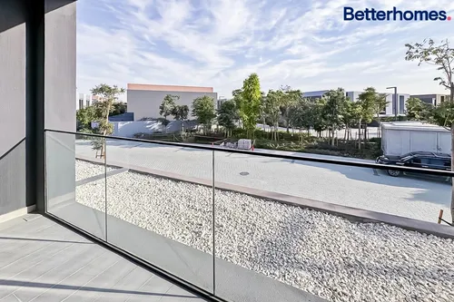 4 Bedrooms Villa in Robinia