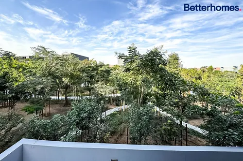 4 Bedrooms Villa in Robinia