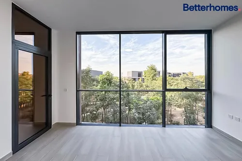 4 Bedrooms Villa in Robinia