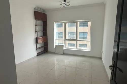 3 Bedrooms Apartment in Queen Tower