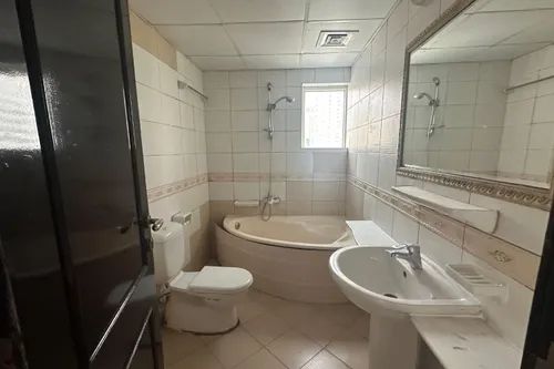 3 Bedrooms Apartment in Queen Tower