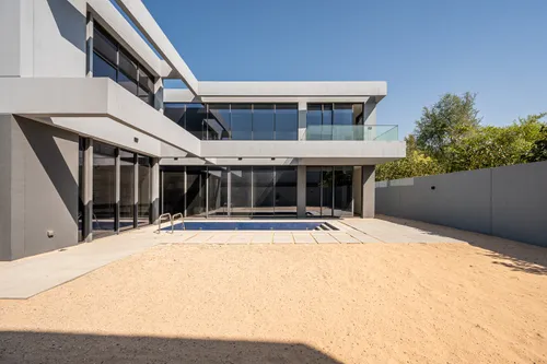 5 Bedrooms Villa in Sendian