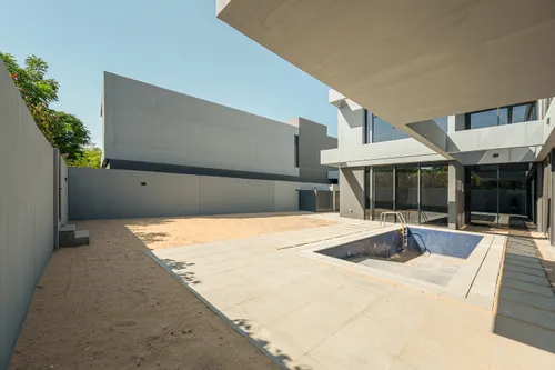 5 Bedrooms Villa in Sendian
